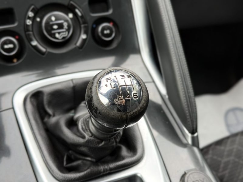 PEUGEOT 3008 1.6 BlueHDi 120 ch S&S Pack Style - Bluetooth -Radar AV/AR - Révisée & Garantie 6 Mois 