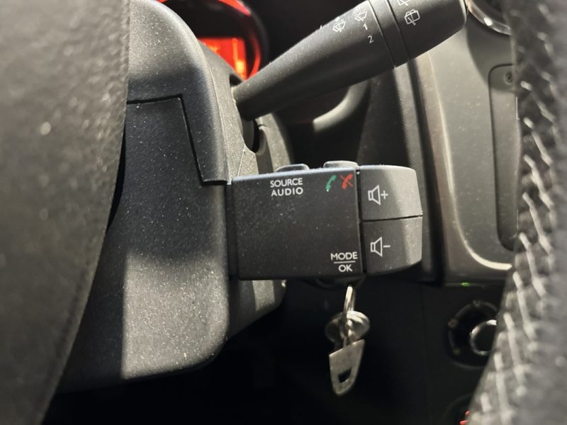 DACIA SANDERO 0.9 TCE 90CH STEPWAY -  1 ERE MAIN / SUIVI COMPLET 