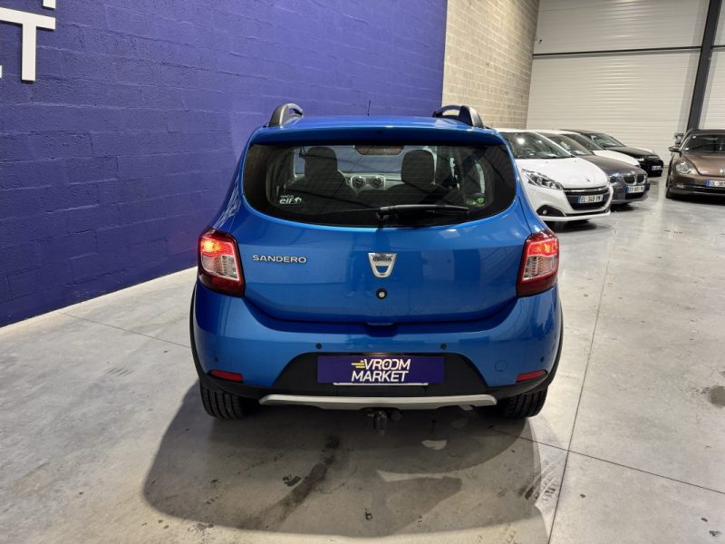 DACIA SANDERO 0.9 TCE 90CH STEPWAY -  1 ERE MAIN / SUIVI COMPLET 
