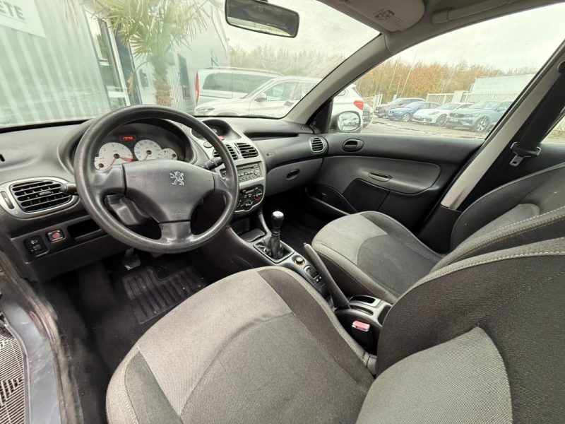 PEUGEOT 206 1.4 HDI 68CV GARANTIE 12 MOIS