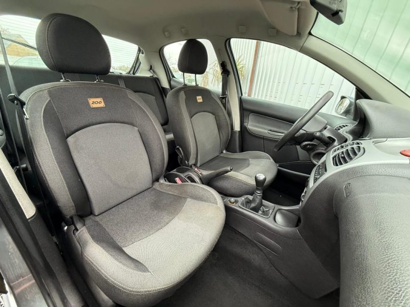PEUGEOT 206 1.4 HDI 68CV GARANTIE 12 MOIS
