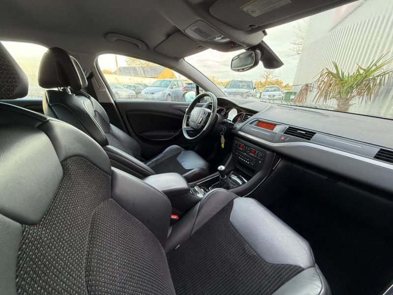 CITROEN C5 2.0I 140CV GARANTIE 12 MOIS