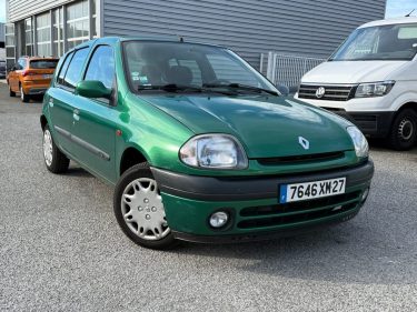 RENAULT CLIO 1.2i 60 ch RXE - 1ère Main
