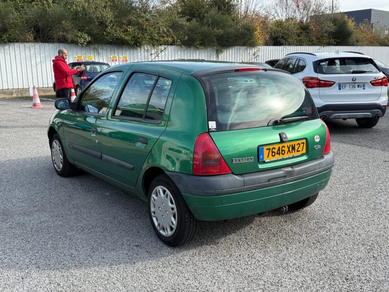RENAULT CLIO 1.2i 60 ch RXE - 1ère Main