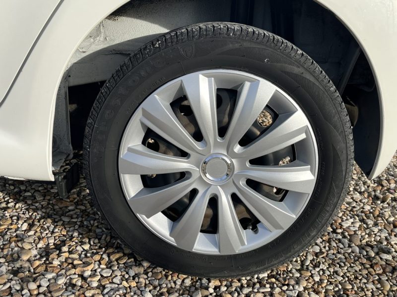 TOYOTA AYGO 1.0 VVT-I 68CH Active 5p 10/2013