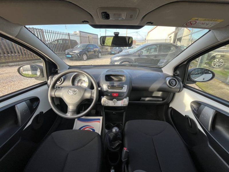 TOYOTA AYGO 1.0 VVT-I 68CH Active 5p 10/2013