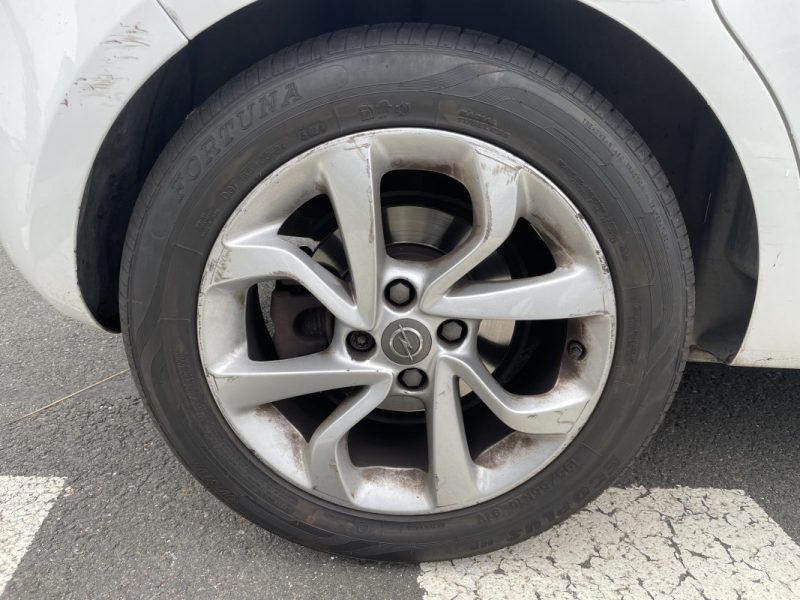 Opel Corsa 1.4 Turbo 100ch Edition • Première Main • Entretien Complet