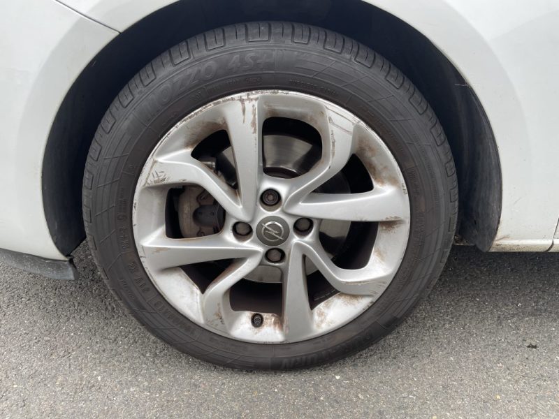 Opel Corsa 1.4 Turbo 100ch Edition • Première Main • Entretien Complet