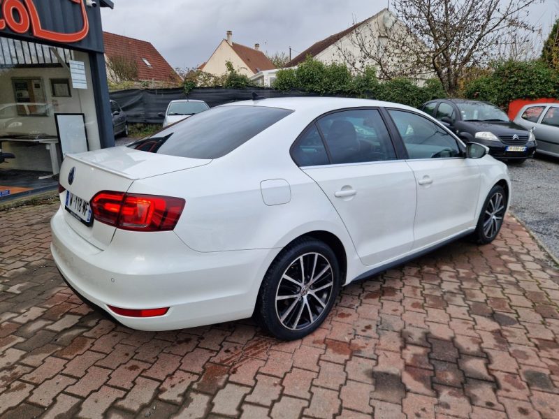 VOLKSWAGEN  JETTA HYBRIDES  1.4L TSI 16V 150CV *BOITE AUTO DSG7*CARAT* / GARANTIE&REVISEE 2013