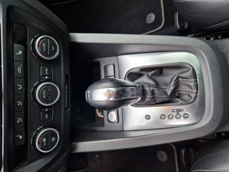 VOLKSWAGEN  JETTA HYBRIDES  1.4L TSI 16V 150CV *BOITE AUTO DSG7*CARAT* / GARANTIE&REVISEE 2013