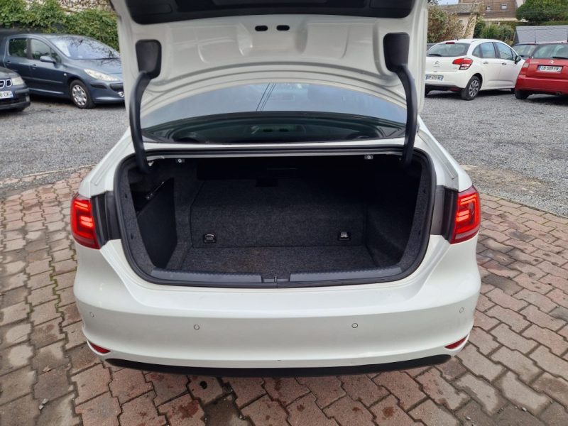 VOLKSWAGEN  JETTA HYBRIDES  1.4L TSI 16V 150CV *BOITE AUTO DSG7*CARAT* / GARANTIE&REVISEE 2013