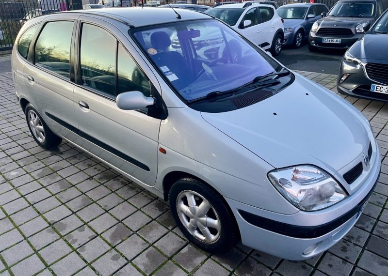 RENAULT MEGANE SCENIC MEGANE DYNAMIQUE 1.6 107ch 16V BVA PROACTIVE 2000