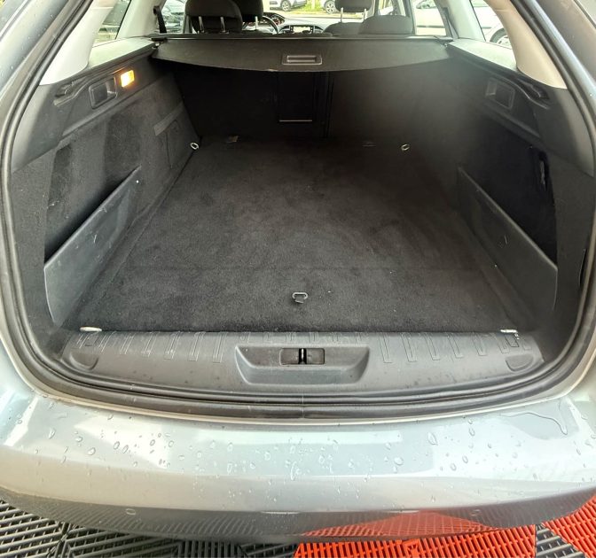 PEUGEOT 308 SW 1.6 BLUEHDI 120 ACTIVE EAT6 - FAIBLE KM - Excellent état 