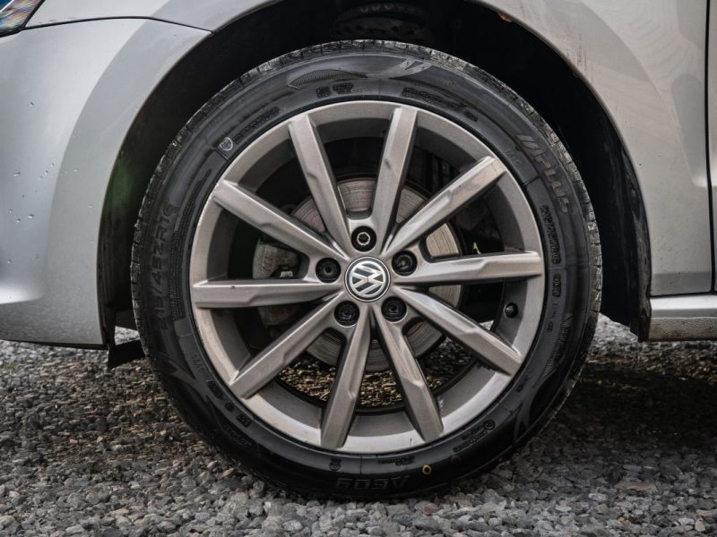 VOLKSWAGEN POLO 1.2 TSI 90Cv BLUEMOTION TECHNOLOGY CONFORTLINE BUSINESS