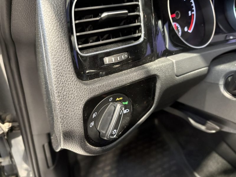 Volkswagen Golf 7 2.0 TDI 150CH DSG7 - Toit ouvrant - Siege chauffants - CARPLAY 