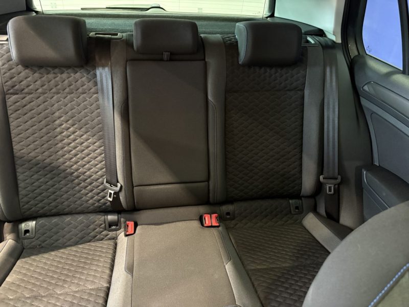 Volkswagen Golf 7 2.0 TDI 150CH DSG7 - Toit ouvrant - Siege chauffants - CARPLAY 