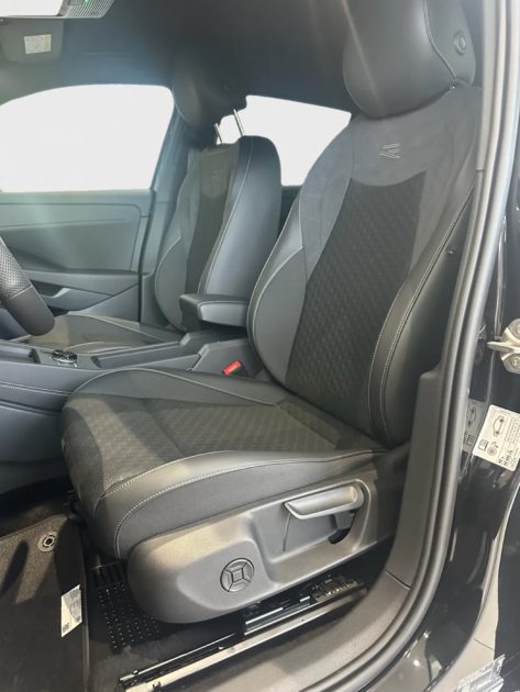 NEW VOLKSWAGEN T-ROC R-LINE  150 eTsi DSG7 / 600€ PAR MOIS