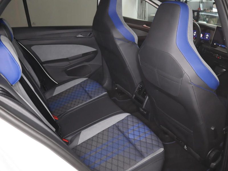 NEW VOLKSWAGEN GOLF 8R 2.0 TSI 333ch 4MOTION 1090€/MOIS