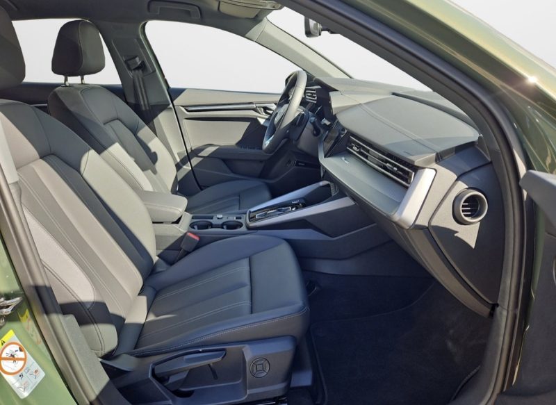 AUDI A3 Sportback 35 TFSI Mild Hybrid 150 S-tronic7 S line / 650 € PAR MOIS 