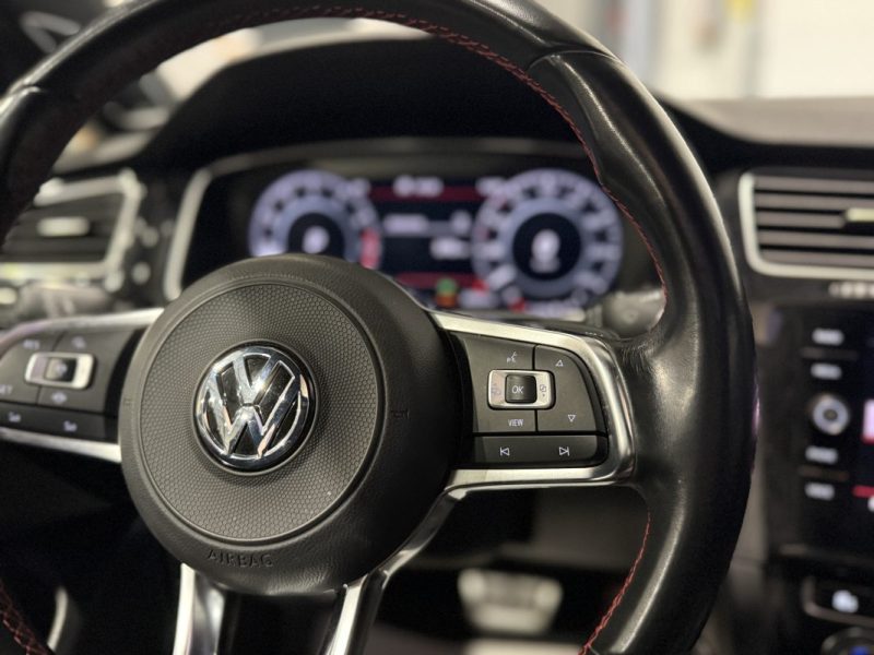 VOLKSWAGEN GOLF 7.5 2.0 TSI 245ch GTI Performance DSG7 - TOIT OUVRANT / DYNAUDIO / DISCOVER PRO