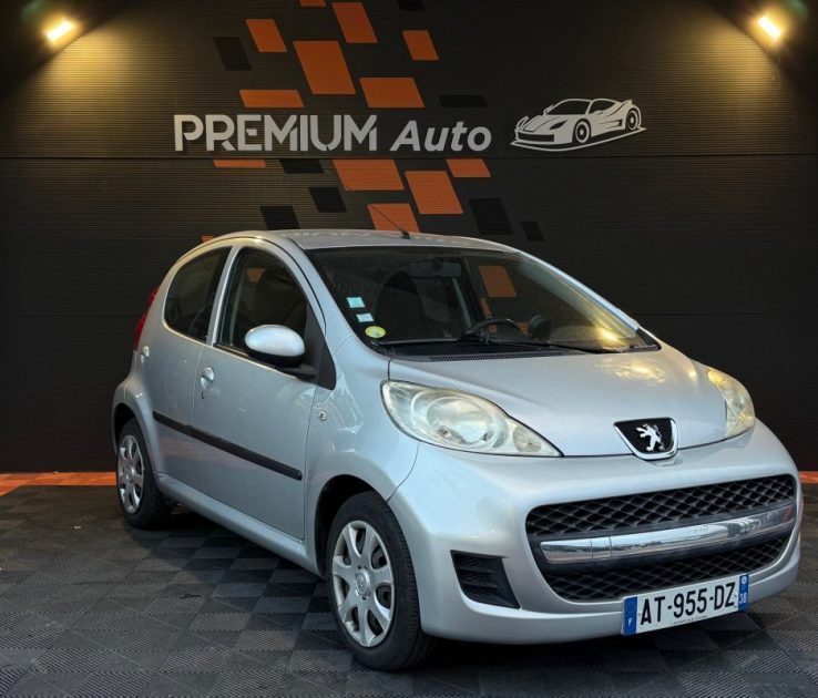 Peugeot 107 1.0i 70 Cv Trendy Boite Automatique 48000km 5 Portes 