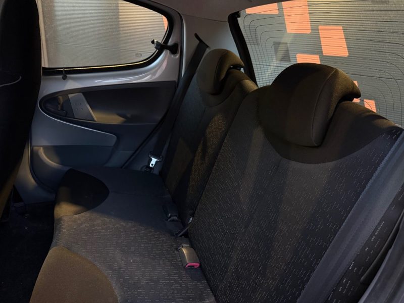 Peugeot 107 1.0i 70 Cv Trendy Boite Automatique 48000km 5 Portes 