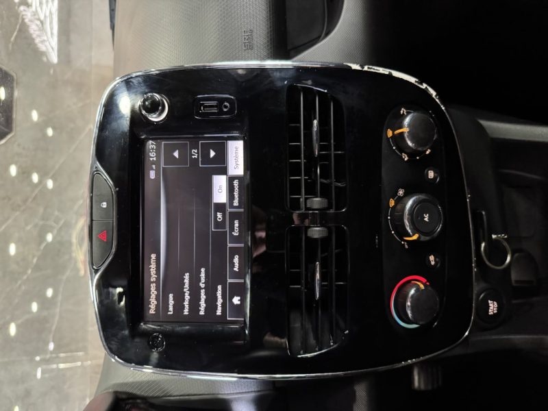 RENAULT CLIO IV 0.9 TCE 90CH ENERGY INTENS ECO² 2014