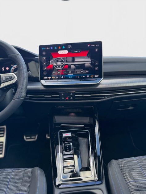 VOLKSWAGEN Golf 1.5 eHybrid 272 DSG6 GTE / 700€ par mois