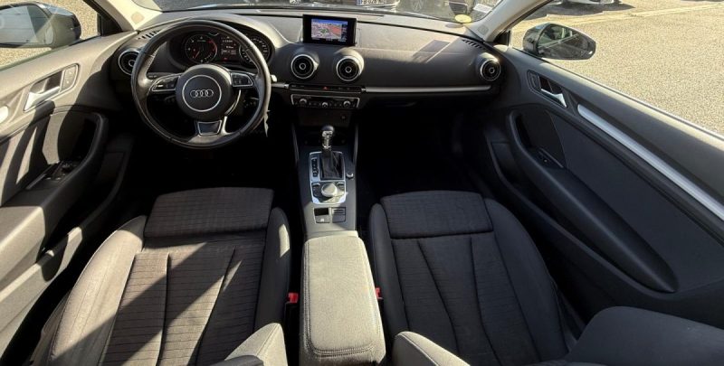 AUDI A3 1.6 TDI 110CH  AMBITION LUXE TOIT PANORAMIQUE 2014