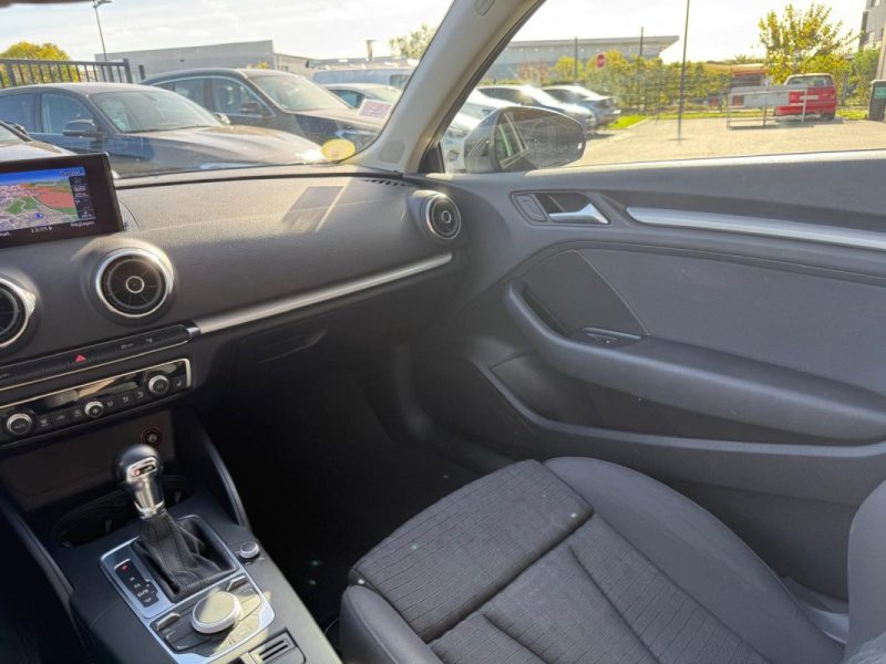 AUDI A3 1.6 TDI 110CH  AMBITION LUXE TOIT PANORAMIQUE 2014