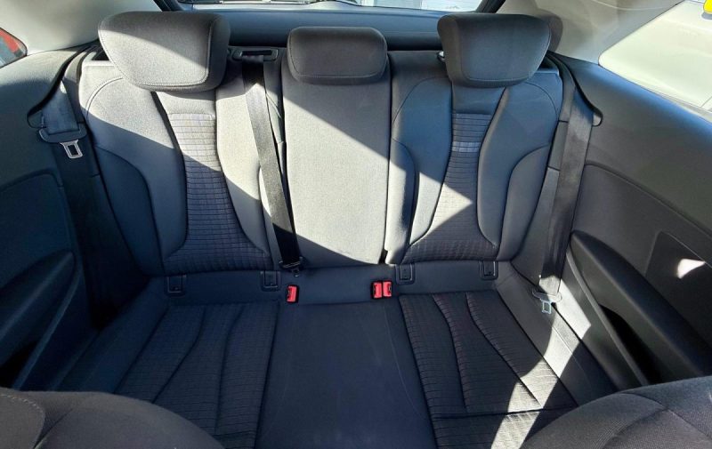 AUDI A3 1.6 TDI 110CH  AMBITION LUXE TOIT PANORAMIQUE 2014