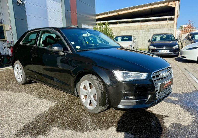 AUDI A3 1.6 TDI 110CH  AMBITION LUXE TOIT PANORAMIQUE 2014