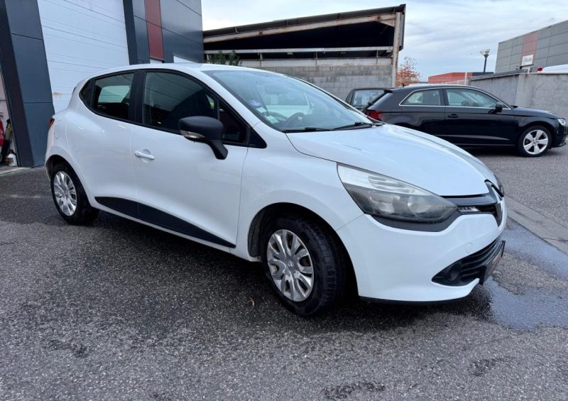 RENAULT CLIO IV 1.2 16V 75CH ZEN 