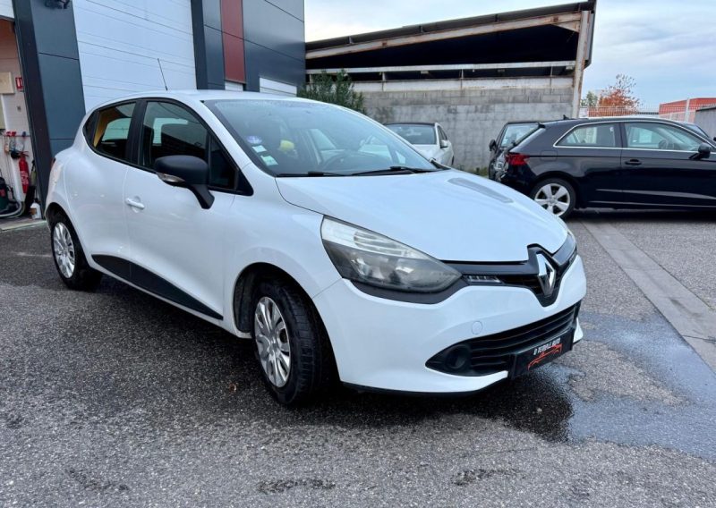 RENAULT CLIO IV 1.2 16V 75CH ZEN 