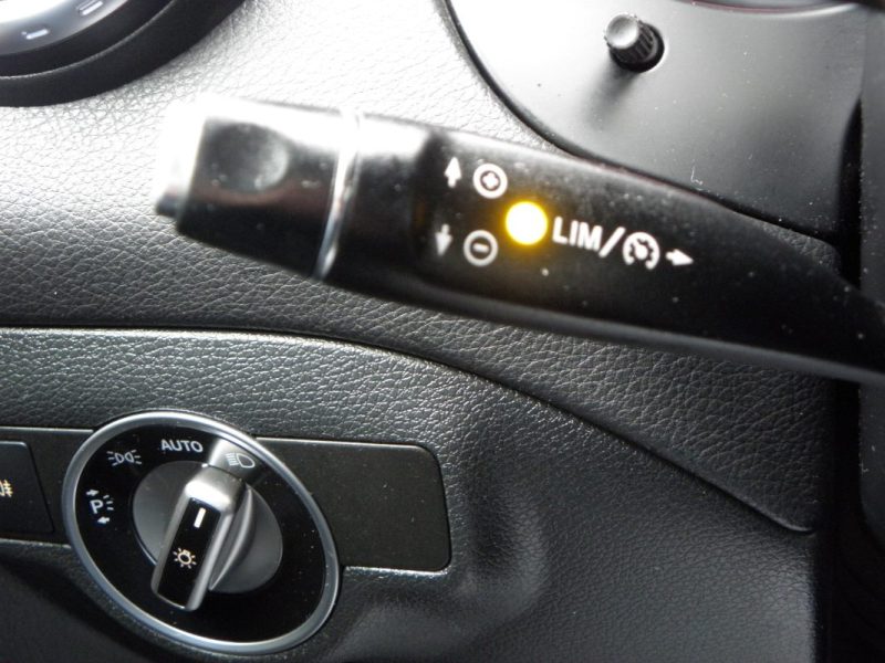 MERCEDES GLA 180 AMG LINE 2015