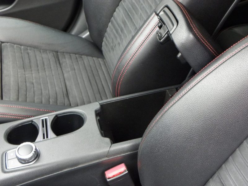 MERCEDES GLA 180 AMG LINE 2015