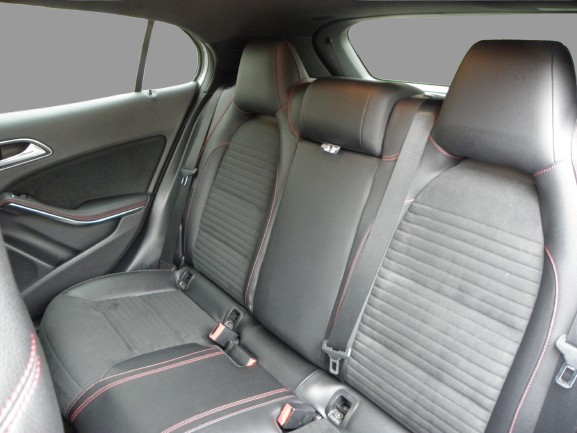 MERCEDES GLA 180 AMG LINE 2015