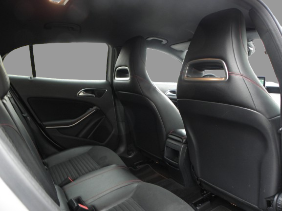 MERCEDES GLA 180 AMG LINE 2015