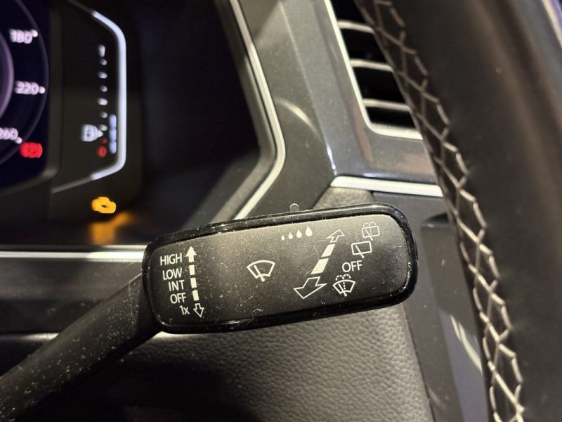 Volkswagen Tiguan  2.0 TDI 150ch  R-LINE - Sellerie cuir - boite automatique -fuLL LED 