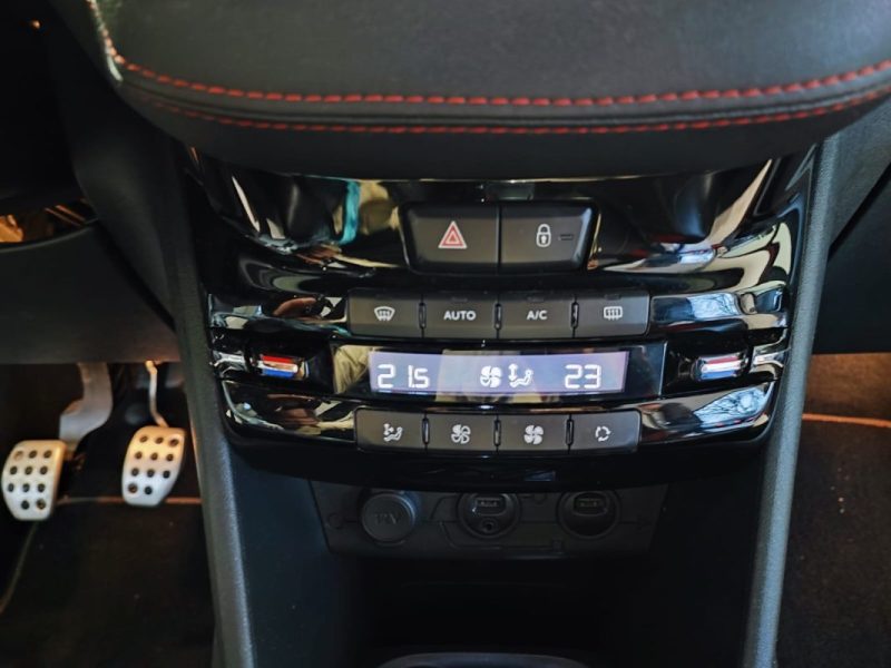 PEUGEOT 208 1.6 THP 200CH GTI 3P 2013