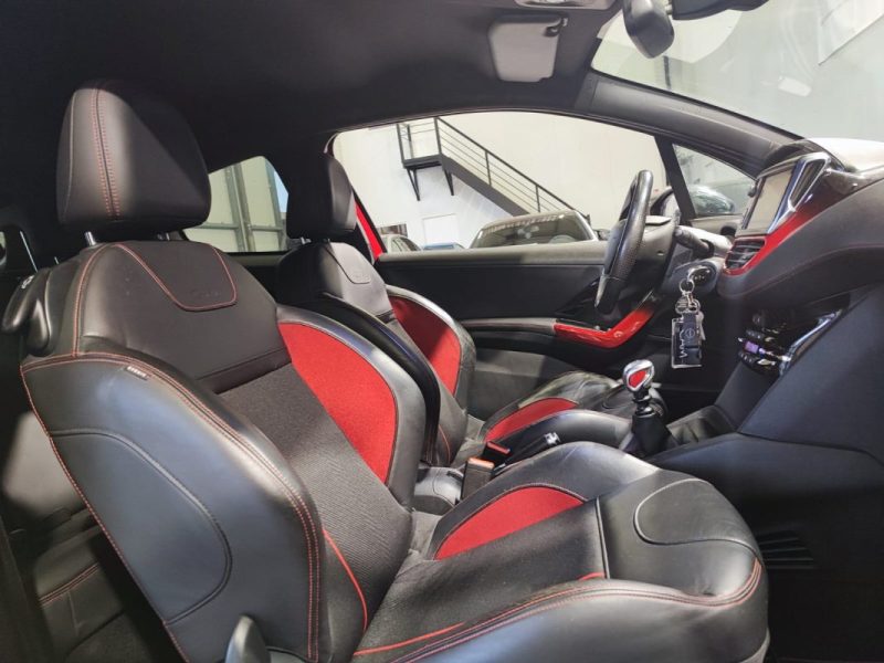 PEUGEOT 208 1.6 THP 200CH GTI 3P 2013