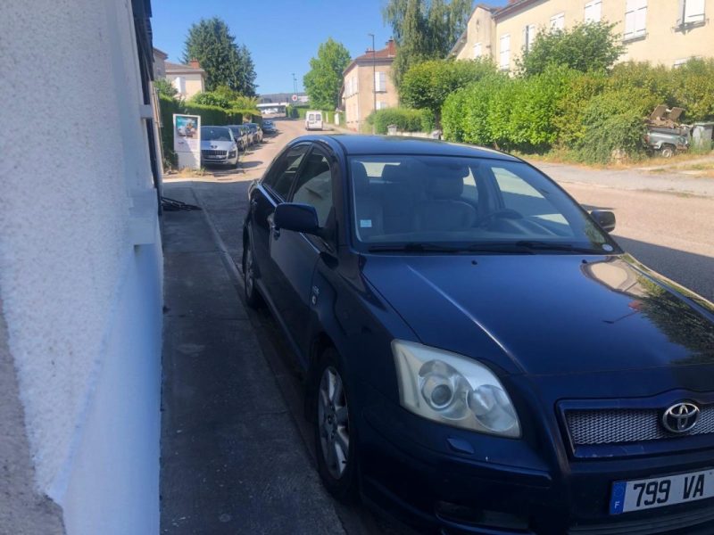 TOYOTA AVENSIS 177 D-4D CLEAN POWER 2006