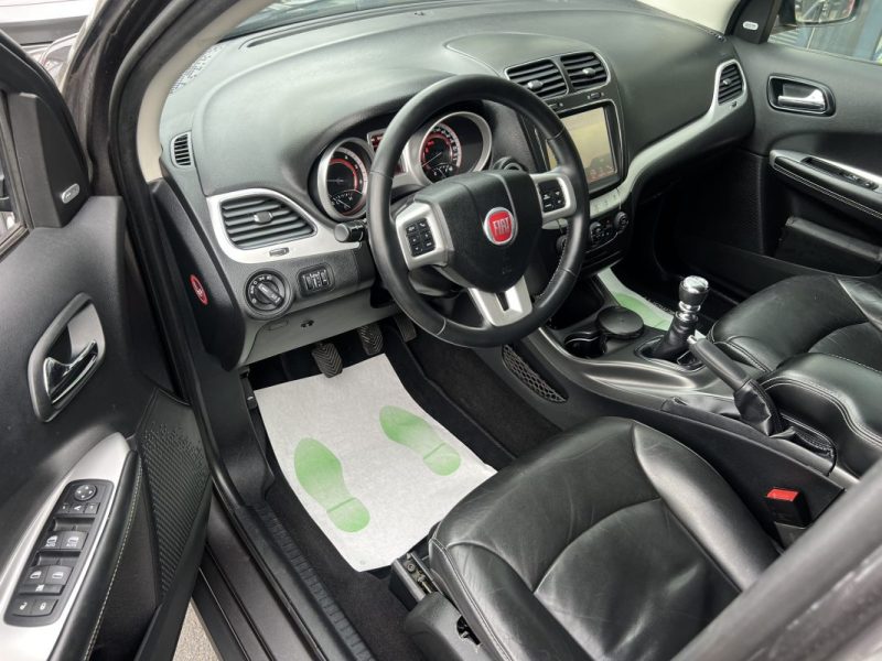 FIAT FREEMONT 2.0 MULTIJET 170 Cv 4x2 CUIR GPS CAMERA 7 PLACES SON ALPINE 88 500 Km - GARANTIE 1 AN