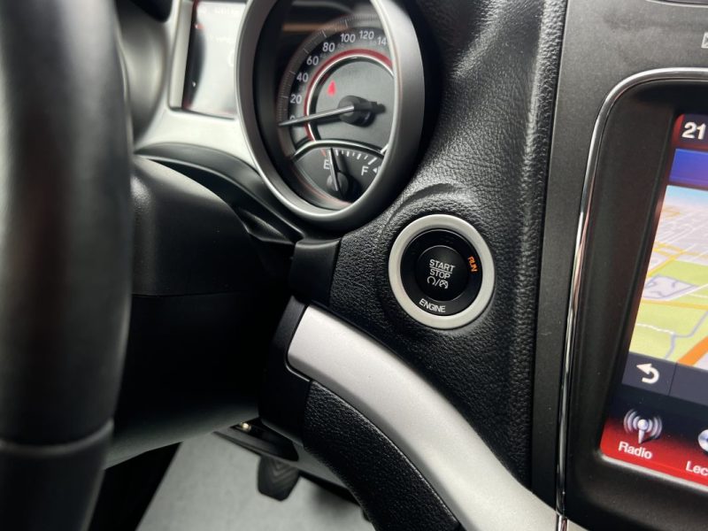 FIAT FREEMONT 2.0 MULTIJET 170 Cv 4x2 CUIR GPS CAMERA 7 PLACES SON ALPINE 88 500 Km - GARANTIE 1 AN