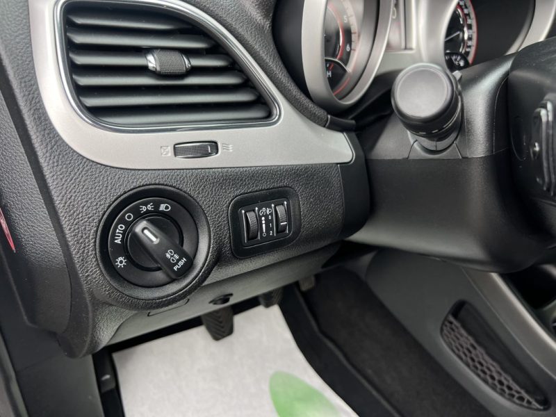 FIAT FREEMONT 2.0 MULTIJET 170 Cv 4x2 CUIR GPS CAMERA 7 PLACES SON ALPINE 88 500 Km - GARANTIE 1 AN