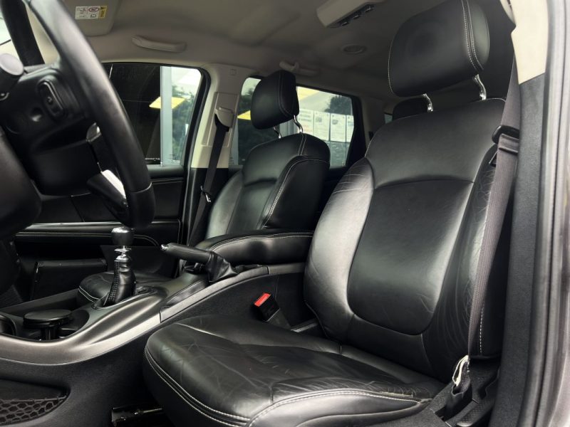 FIAT FREEMONT 2.0 MULTIJET 170 Cv 4x2 CUIR GPS CAMERA 7 PLACES SON ALPINE 88 500 Km - GARANTIE 1 AN