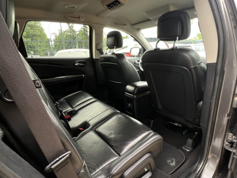 FIAT FREEMONT 2.0 MULTIJET 170 Cv 4x2 CUIR GPS CAMERA 7 PLACES SON ALPINE 88 500 Km - GARANTIE 1 AN