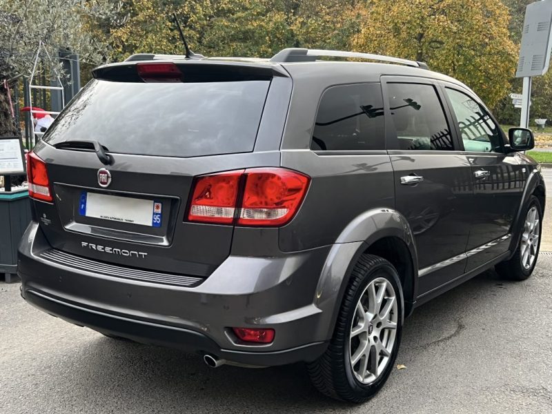 FIAT FREEMONT 2.0 MULTIJET 170 Cv 4x2 CUIR GPS CAMERA 7 PLACES SON ALPINE 88 500 Km - GARANTIE 1 AN