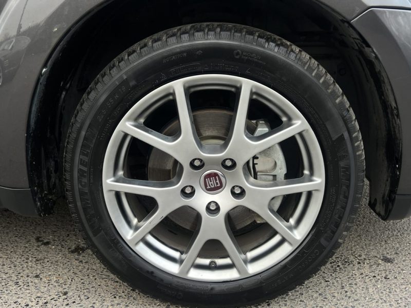 FIAT FREEMONT 2.0 MULTIJET 170 Cv 4x2 CUIR GPS CAMERA 7 PLACES SON ALPINE 88 500 Km - GARANTIE 1 AN