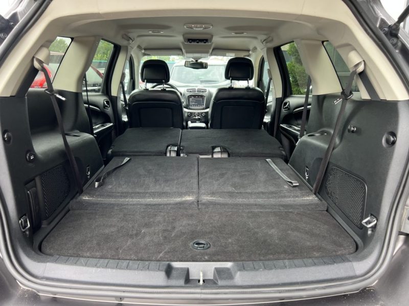 FIAT FREEMONT 2.0 MULTIJET 170 Cv 4x2 CUIR GPS CAMERA 7 PLACES SON ALPINE 88 500 Km - GARANTIE 1 AN